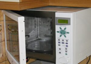 Microwave oven