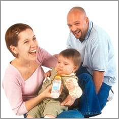 Lachende Familie