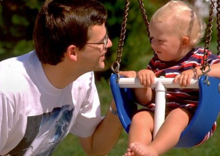 Vater und Baby