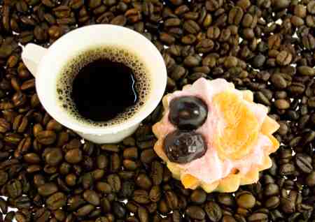 Espresso und Kaffeebohnen