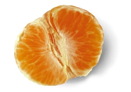 Apfelsine, geschält
