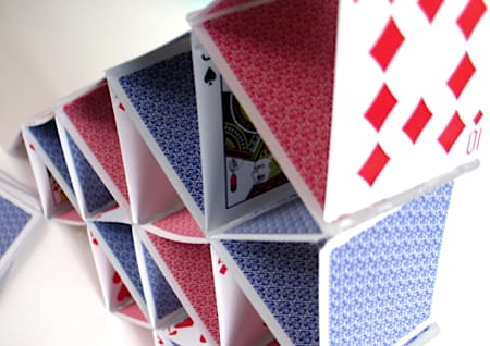 Card game House of cards