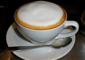 Cappucchino mit Milchschaum