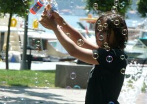 Wasserspiele für Kinder