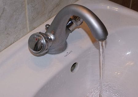 Wasserhahn