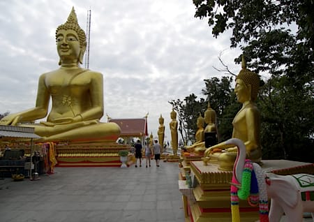 Big Buddha and the Buddhas of the weekdays