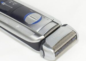 Shaving legs with the razor