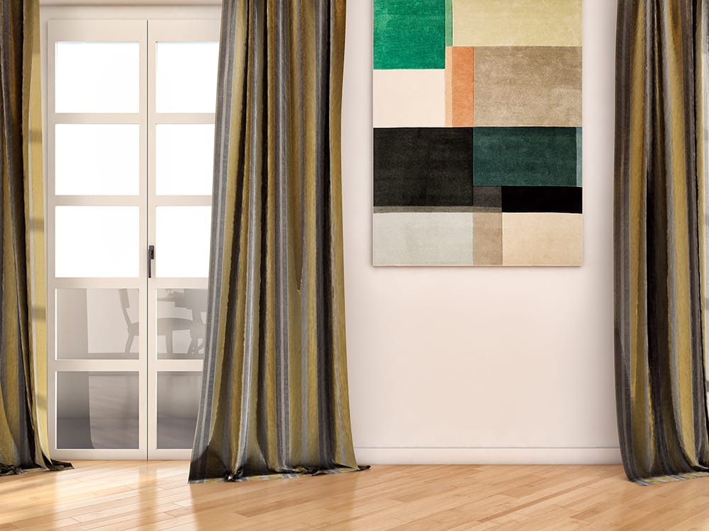 Hang curtains correctly