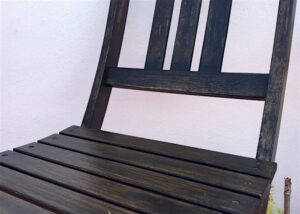 Gebeiztes Holz