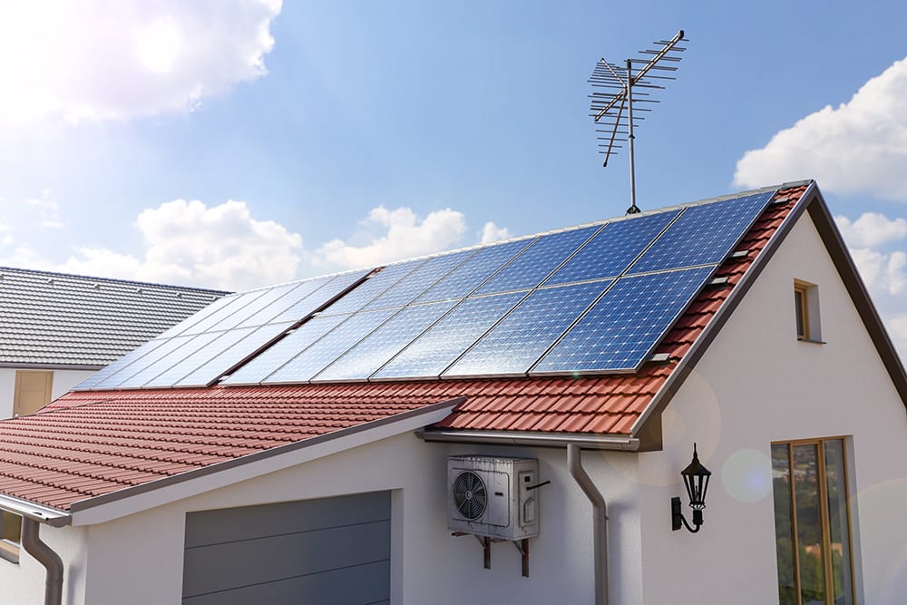 Solarenergie Solarzellen auf einem Haus